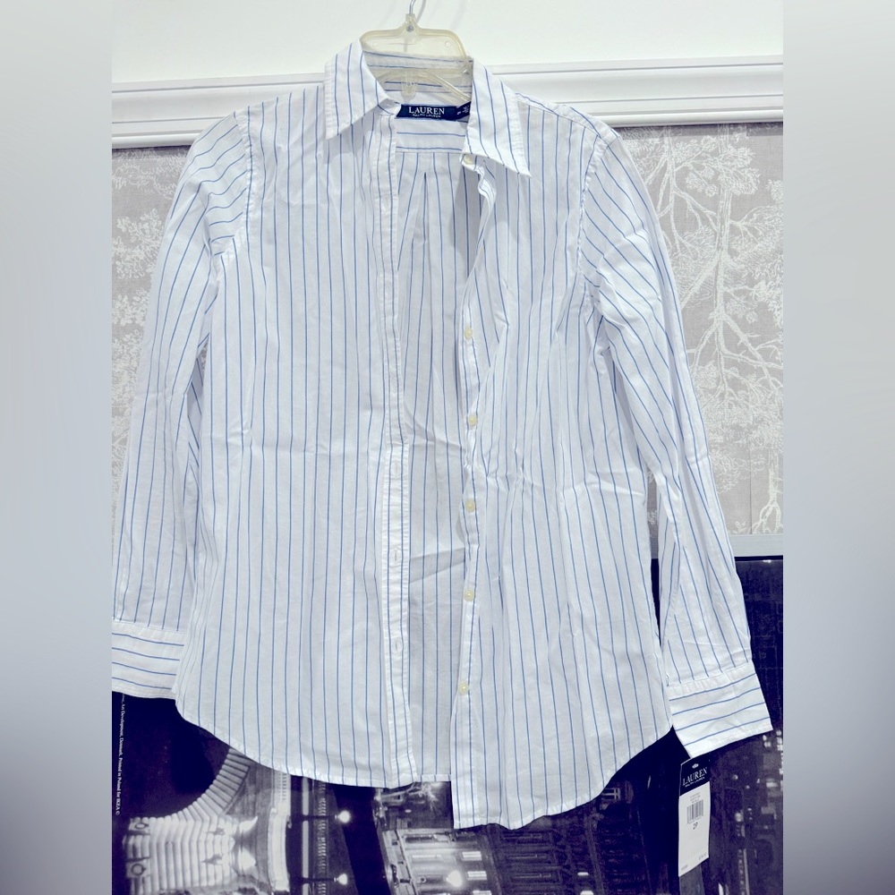 Lauren Ralph Lauren. White and navy pinstripe long sleeve button down. Size 2P